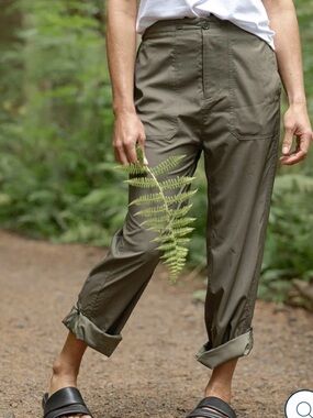 NWOT Ripskirt Hawaii Travel Pant Large Drawstring Adjustable Roll Up Olive Green